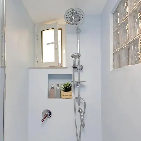 Vatican Skate House Apartman