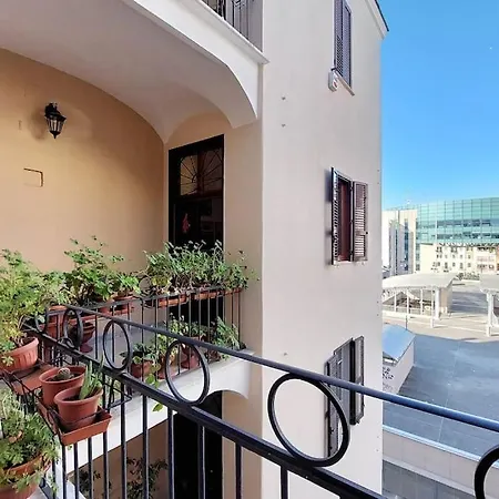 Vatican Skate House Apartman