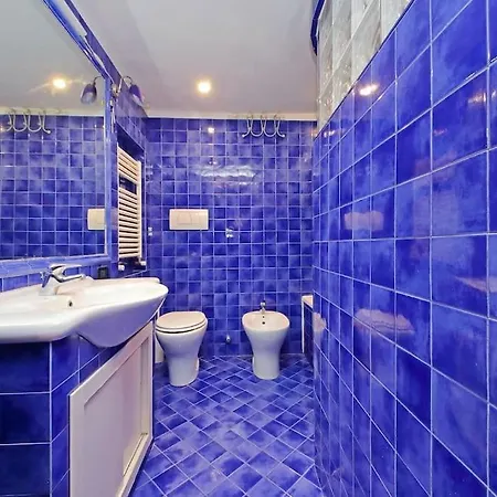 Vatican Skate House Apartman *